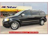 Brilliant Black Crystal Pearl Chrysler Town & Country in 2009