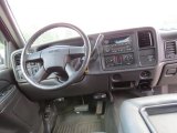 2004 GMC Sierra 2500HD SLE Extended Cab 4x4 Dashboard