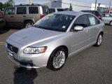 2008 Volvo S40 T5 Data, Info and Specs