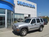 2004 Bright Silver Metallic Jeep Liberty Sport 4x4 #69727675