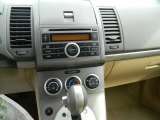 2009 Nissan Sentra 2.0 S Controls