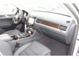 2013 Volkswagen Touareg TDI Executive 4XMotion Dashboard