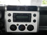 2010 Toyota FJ Cruiser TRD Controls