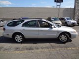 2004 Ford Taurus SEL Wagon Data, Info and Specs