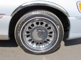 2002 Lincoln Town Car Cartier Wheel