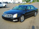 2007 Cadillac DTS Luxury II Front 3/4 View
