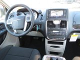 2013 Chrysler Town & Country Touring Dashboard