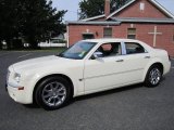 2005 Cool Vanilla Chrysler 300 C HEMI #69949721