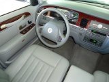 2004 Lincoln Town Car Signature Dashboard