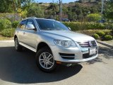 2008 Reflex Silver Metallic Volkswagen Touareg 2 VR6 #69997302