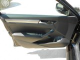 2013 Volkswagen Passat 2.5L S Door Panel