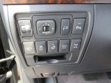 2013 Toyota Land Cruiser  Controls