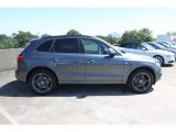 Daytona Gray Pearl Effect Audi Q5 in 2012