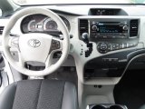2013 Toyota Sienna SE Dashboard