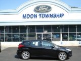 2013 Tuxedo Black Ford Focus SE Hatchback #70133129