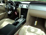 2007 Ford Mustang V6 Premium Coupe Dashboard