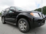 2012 Nissan Pathfinder Silver Front 3/4 View