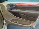 2013 Chrysler Town & Country Touring - L Door Panel