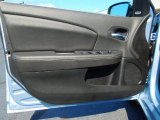2013 Chrysler 200 Limited Sedan Door Panel
