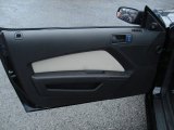 2013 Ford Mustang V6 Convertible Door Panel