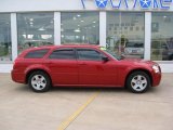 2005 Inferno Red Crystal Pearl Dodge Magnum SXT #70352534