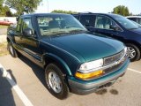 1998 Emerald Green Metallic Chevrolet S10 LS Extended Cab 4x4 #70407630