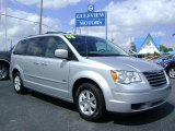 2008 Bright Silver Metallic Chrysler Town & Country Touring Signature Series #7018284