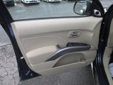 2009 Mitsubishi Outlander SE 4WD Door Panel