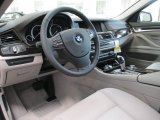 2013 BMW 5 Series 528i xDrive Sedan Everest Gray Interior
