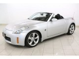 2006 Nissan 350Z Enthusiast Roadster Front 3/4 View