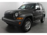 2005 Dark Khaki Pearl Jeep Liberty Sport 4x4 #70748680