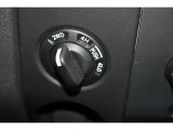2012 Nissan Titan SV King Cab 4x4 Controls