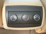 2008 Saturn Outlook XR Controls