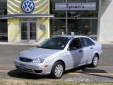 2006 CD Silver Metallic Ford Focus ZX4 S Sedan #7061645