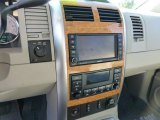 2009 Chrysler Aspen Limited 4x4 Controls