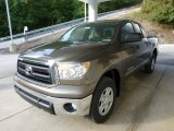 2013 Toyota Tundra Double Cab 4x4 Front 3/4 View