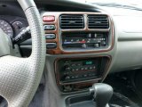 2004 Chevrolet Tracker ZR2 4WD Controls
