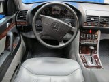 1992 Mercedes-Benz S Class 500 SEL Sedan Dashboard