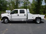 2004 Oxford White Ford F550 Super Duty Lariat Crew Cab 4x4 Dually Chassis #545552