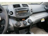 2012 Toyota RAV4 V6 4WD Controls