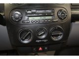 2004 Volkswagen New Beetle GLS 1.8T Convertible Audio System