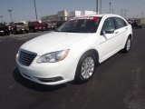2013 Chrysler 200 Limited Sedan