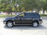 2004 Mitsubishi Outlander XLS Exterior