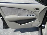 2004 Mitsubishi Outlander XLS Door Panel