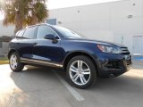 2013 Night Blue Metallic Volkswagen Touareg VR6 FSI Executive 4XMotion #71384109