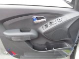 2013 Hyundai Tucson GL Door Panel