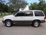 2001 Mercury Mountaineer Oxford White