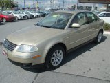 2001 Mojave Beige Metallic Volkswagen Passat GLS Sedan #71504734