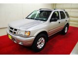 2004 Isuzu Rodeo S Front 3/4 View