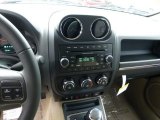 2013 Jeep Patriot Latitude 4x4 Controls